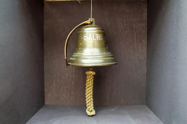 Alte Schiffsglocke Baltic 1864.