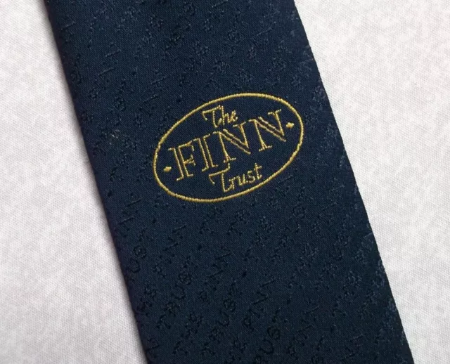 Tie Necktie Vintage Mens Crested Club Association Society FINN TRUST