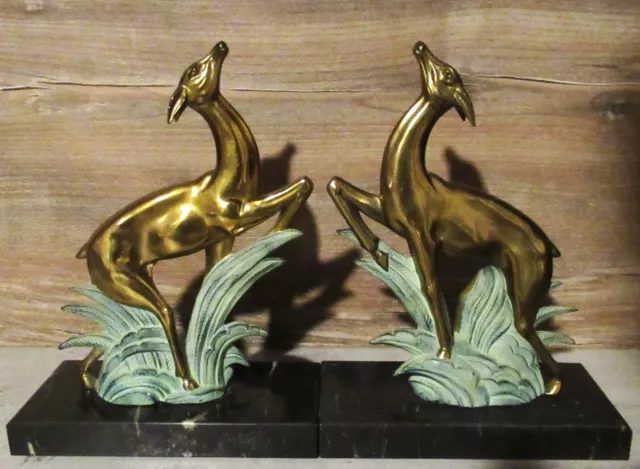 Elégante paire de Serre-livres Antilopes signé GALLOT Art Deco  Marbre Régule