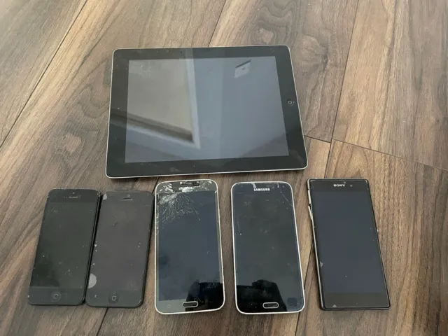 Job Lot Of Electronics For Spares And Repairs - Tablets & Phones