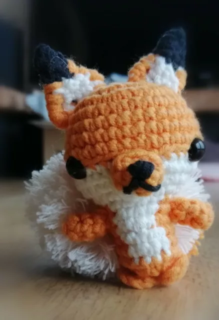 Zorro amigurumi muñeco ganchillo hecho a mano nuevo crochet