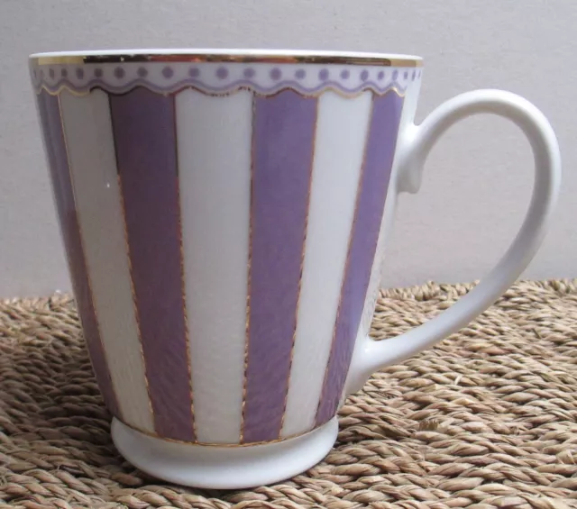 Gorgeous NORITAKE Carnivale Mug - Lavender #M248. Fine porcelain. Like New