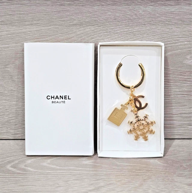 CHANEL BEAUTE BEAUTY GWP VIP Gift Holiday Charm Snowflake Keyring $55. ...