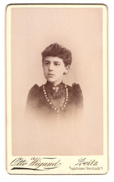 Fotografie Otto Wigand, Zeitz, Badstuben Vorstadt 2, Mädchen mit Ohrstecker im