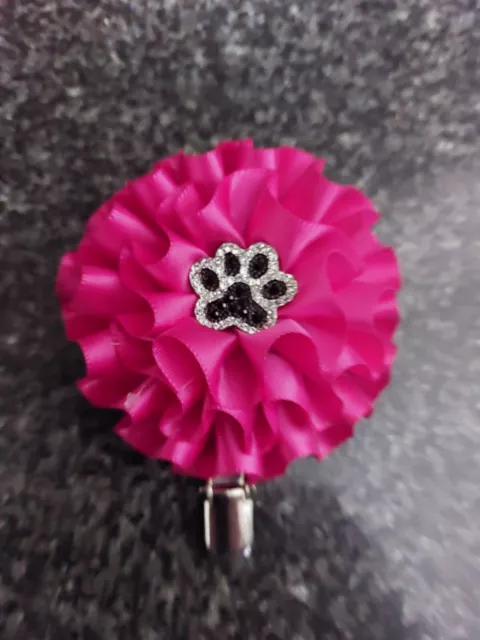 show ring number clip card holder pink with black paw