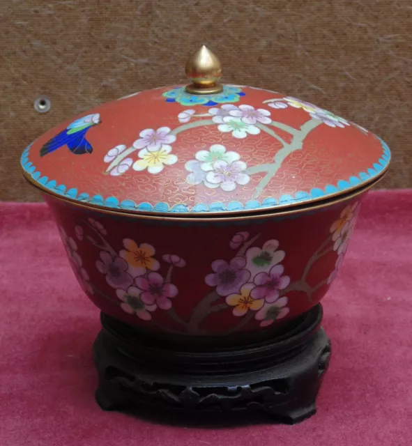 rare magnifique ancien grand urne cuivre ou laiton en cloisonné très fin détail