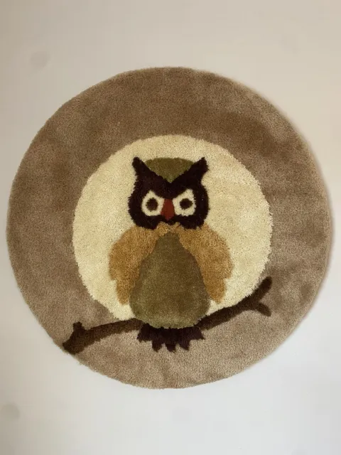 Vintage Latch Hook Rug Wall Hanging Owl Super Cute 33x33 Circle Retro MCM