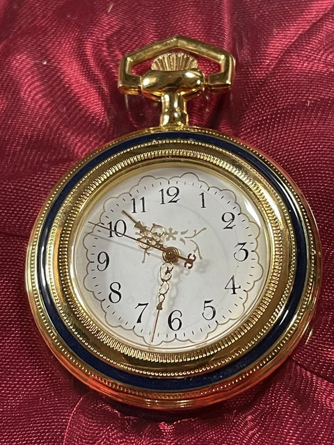 Montre Gousset Savonnette à Quartz Style XIXème Siècle - Décor Chien De Chasse - Cadran Blanc - Occasion