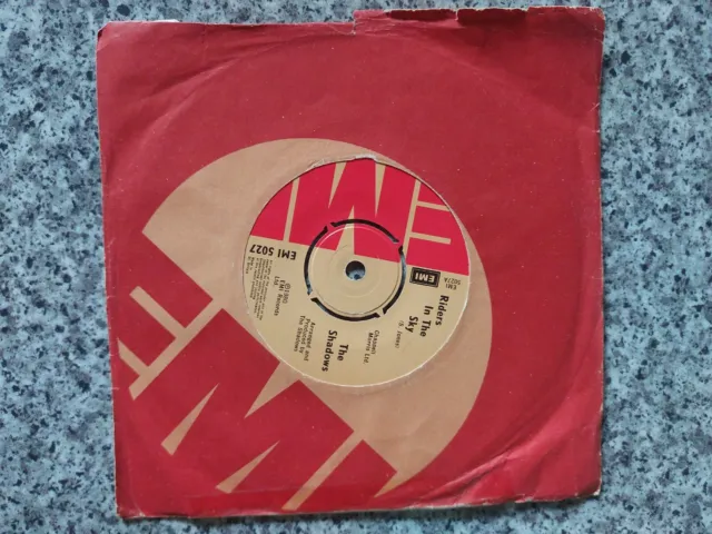 The Shadows – Riders In The Sky (EMI5027) 1980 (7" Single)