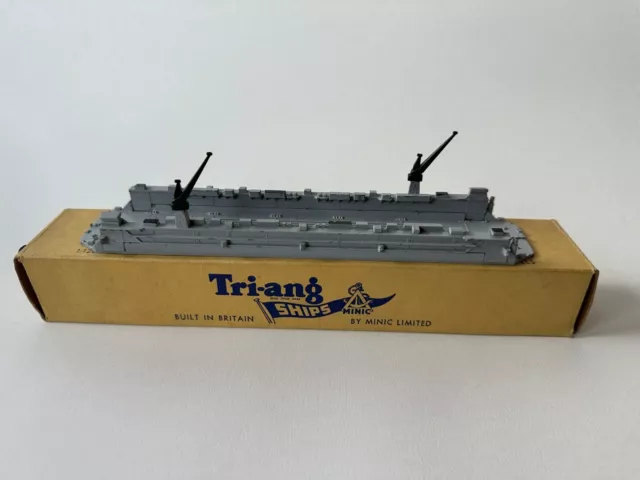 Tri-ang Ships Minic M885 FLOATING DOCK 1:1200 Scale Vintage Collectable Model