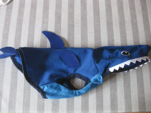 Hunde Hai Kostüm Fasching für kleine Hunde S Umfang ca.32 cm L.40cm