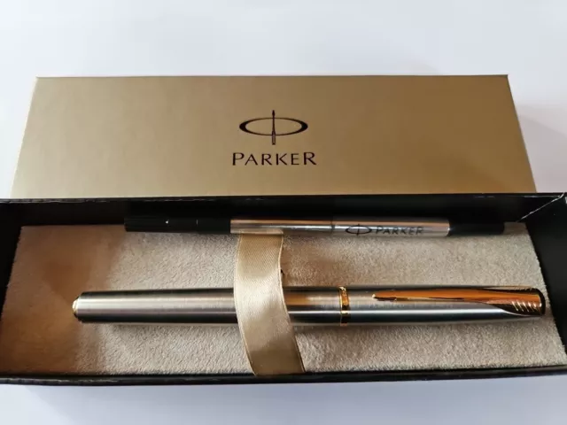 Parker Latitude Edelstahl GC, Rollerball,  In Geschenkbox,  Neu