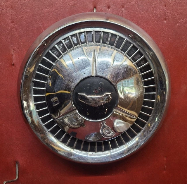 1957 57 CHEVROLET Impala Bel Air Nomad Wheel Cover Hubcap Center Cap
