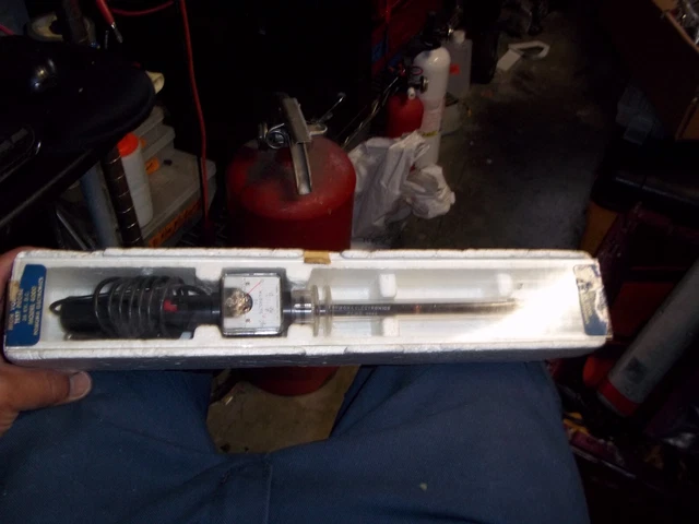 Pomona Electronics 36 KV D.C High Voltage Test Probe Model 4000