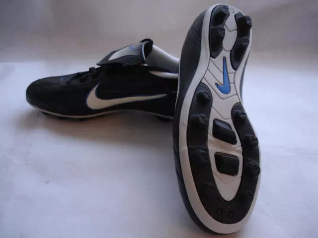 Nike Premier II FG-R JR Fußballschuhe soccer schwarz weiß Gr. 38 NEU