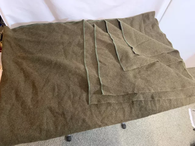 Vintage Military OD Green Heavy Wool Blanket Flame Resistant 90"x 66" Green USGI Vintage Military OD Green Heavy Wool Blanket Flame Resistant 90"x 66" Green USGI