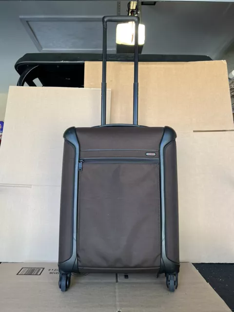 Tumi Gen 4.3 Continental Carry On 4 Wheeled Bag 28303521ESPDO