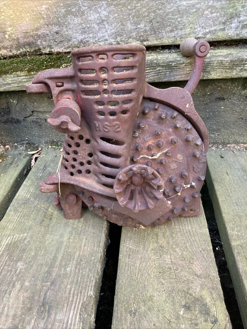 Antique Vintage HS 1-2-3-8 Corn Sheller Shucker Husker Cast Iron