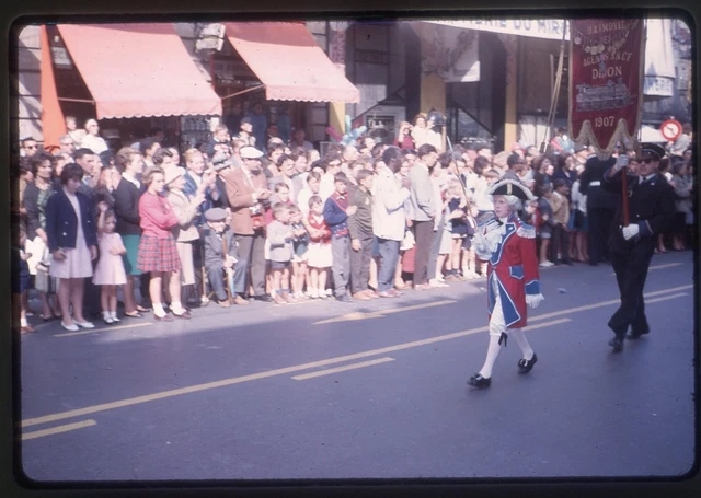photo slide .Dijon . vineyard festival.
