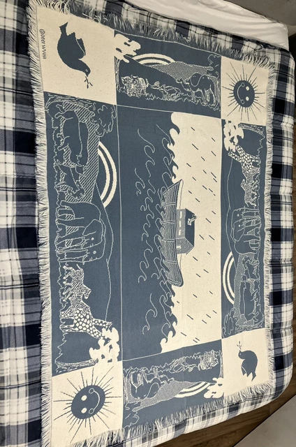 blanket Vintage 1990’s Noah’s Ark throw Blue and Cream.
