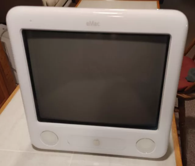 Vintage Apple eMac G4,1GHz,256MB ram,80GB hd PARTS ONLY w/ manuals, CD s & Cord