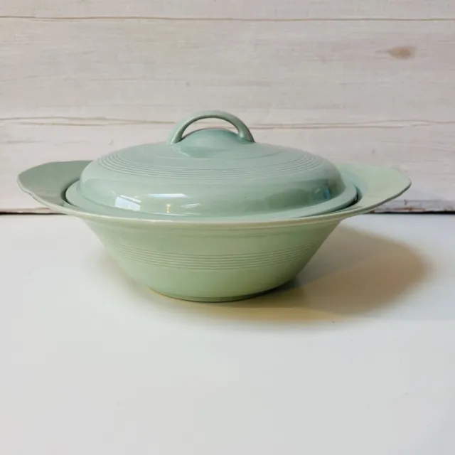 Vintage Wood's Ware Beryl Green Tureen Lidded Serving Dish. 23.5cm Utility