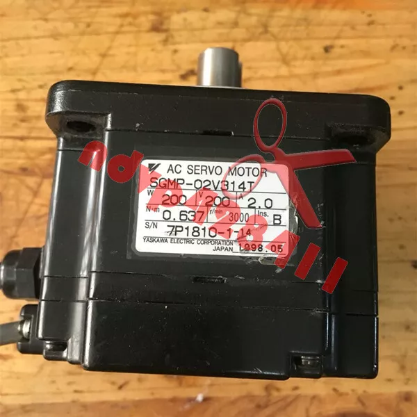 One Used Yaskawa SGMP-02V314T servo motor