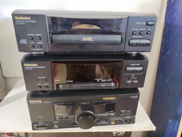 AKAI AC-MX96 + enceintes SW-MX96 + télécommande - Photo, audio & vidéo