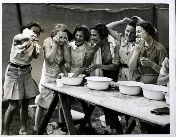 Palestine In England Morning tub At The Camp Morecambe Bay Engl- 1937 Old Photo