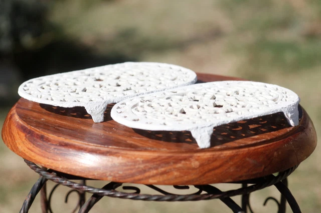 Ancien Dessous de Plat en Fonte Ajouré - Vintage French Finds