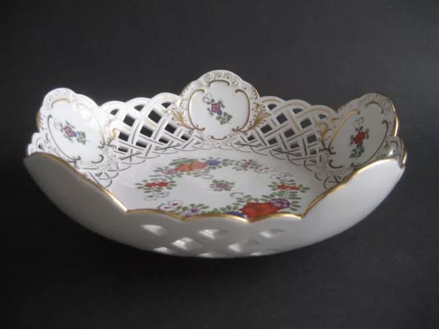 Meissen Durchbruchschale Schale durchbrochen bunte Blume 1. Wahl  D =23,5 cm