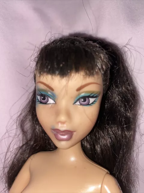 Bambola vintage Barbie My Scene Nolee viola occhi capelli castani 1999 Mattel