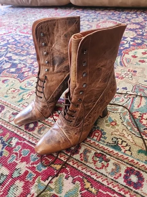 Women's Vintage Style Brown Lace Up Victorian Boots Steampunk Witch size 9