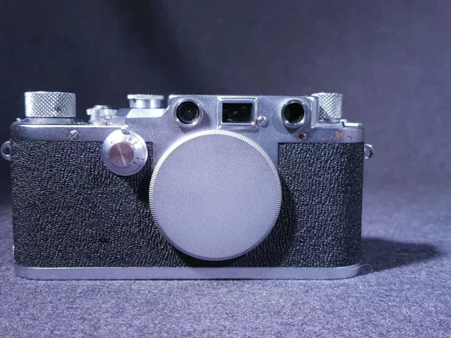Leica III c / D.R.P. Ernst Leitz Wetzlar Germany / N° 498666