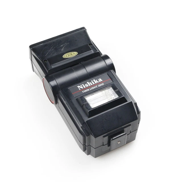 Nishika 3010 Twin Light Electronic Flash For N8000 Camera FOR PARTS NOT WORKING