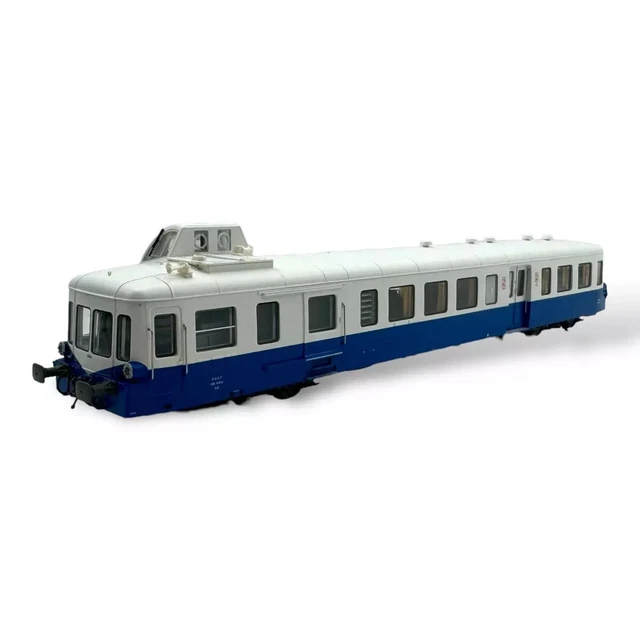 LS 10132S AUTORAIL XBD 93953, PICASSO, BLEU/BLANC, RG, 2ÈME CLASSE