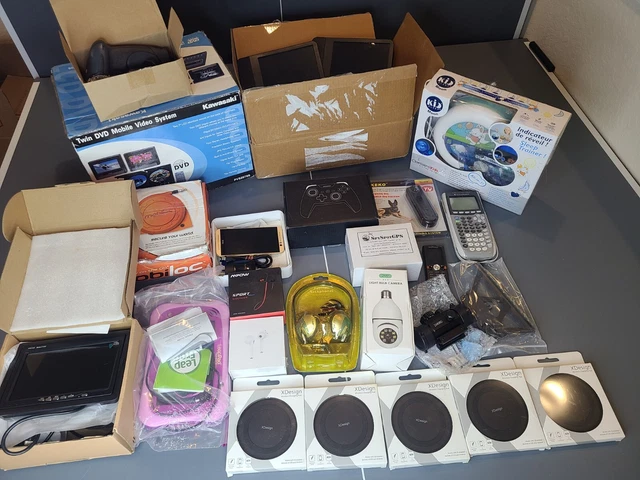 FOR PARTS Mixed Electronics Lot - Car DVD players, HTC phone, etc.