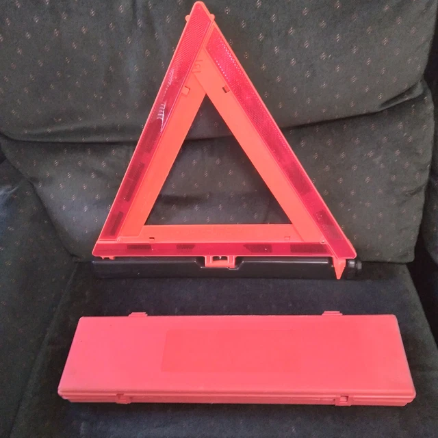 Safelite Automobile Emergency Warning Triangle Model # 17A  Bright-Original Box$