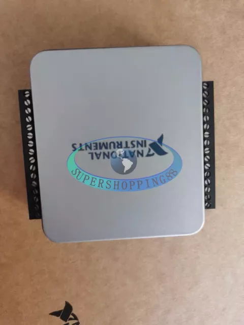 UN dispositivo di acquisizione dati NI USB-6003 usato