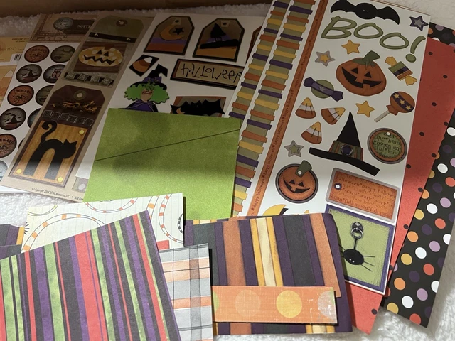 Enorme lote de álbumes de recortes de Halloween