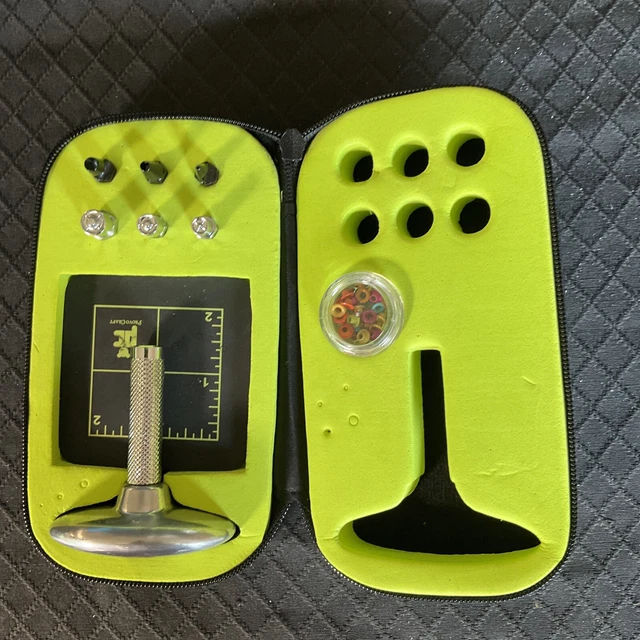 Juego de herramientas de 8 piezas con estuche con cremallera Provo Craft Silent Setter sin martillos