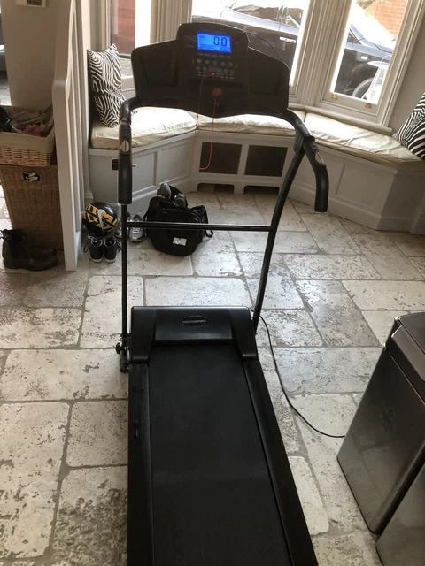 PRESTIGE SPORTS XM Pro Dynamic FOLDING TREADMILL NO RESERVE