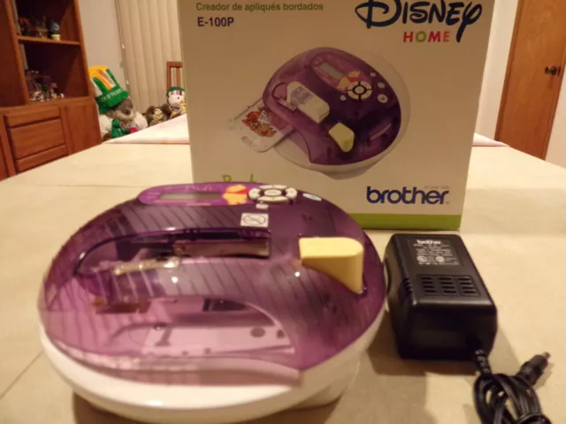 Estación de apliques Brother E-100P colección Pooh caja abierta