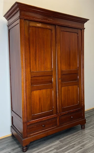 Impressive Antique French 2 Door Armoire Wardrobe  (LOT 2581)