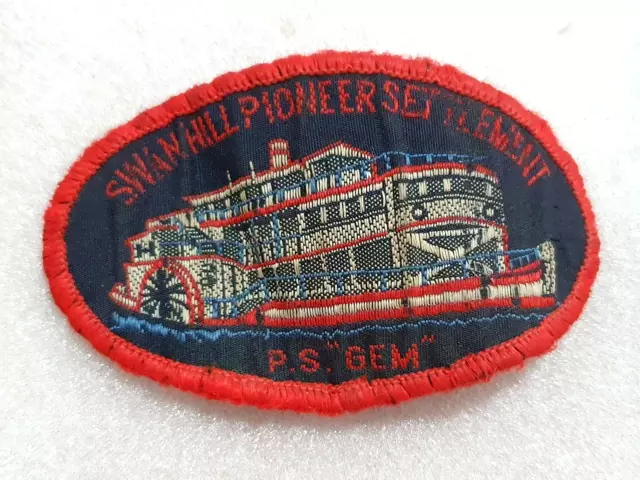 Swan Hill Pioneer Settlement PS Gem Vic Vintage Woven Souvenir Cloth Patch Badge