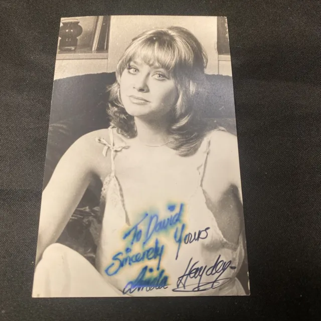 Linda Hayden Original genuine autographed fan card photo - (8950)