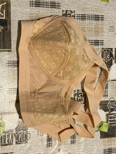 Reggiseno donna colore nudo marca FCM taglia 4° mod Hermosa con ricami floreali