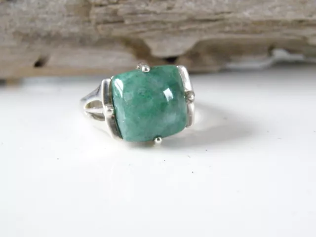 Vintage Sterling Silver 925 Genuine Jade Designer Ring Size 7