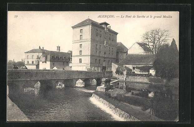CPA Alencon, Le Pont de Sarthe et le grand Moulin