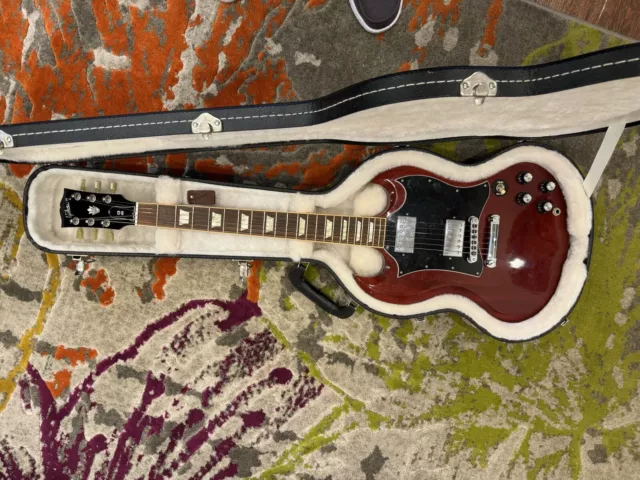 2009 Gibson SG Standard Electric Guitar - Heritage Cherry